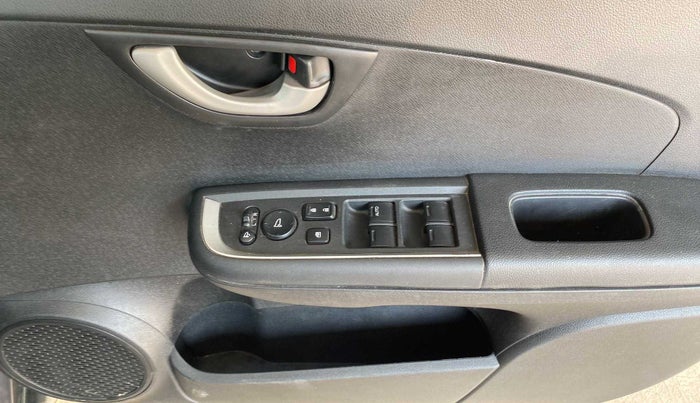2018 Honda BR-V 1.5L I-VTEC V CVT STYLE EDITION, Petrol, Automatic, 43,458 km, Driver Side Door Panels Control
