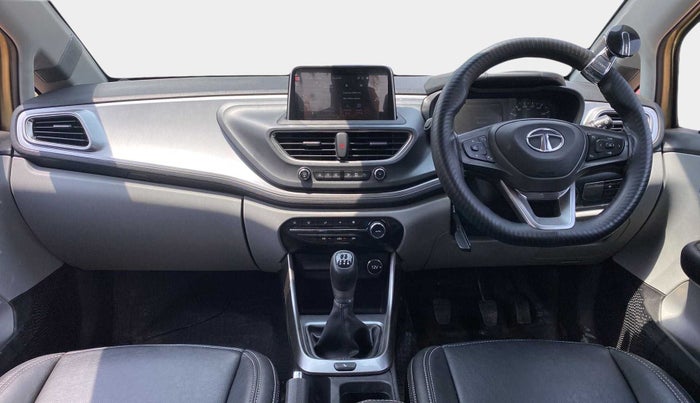 2020 Tata ALTROZ XZ PETROL, Petrol, Manual, 40,143 km, Dashboard