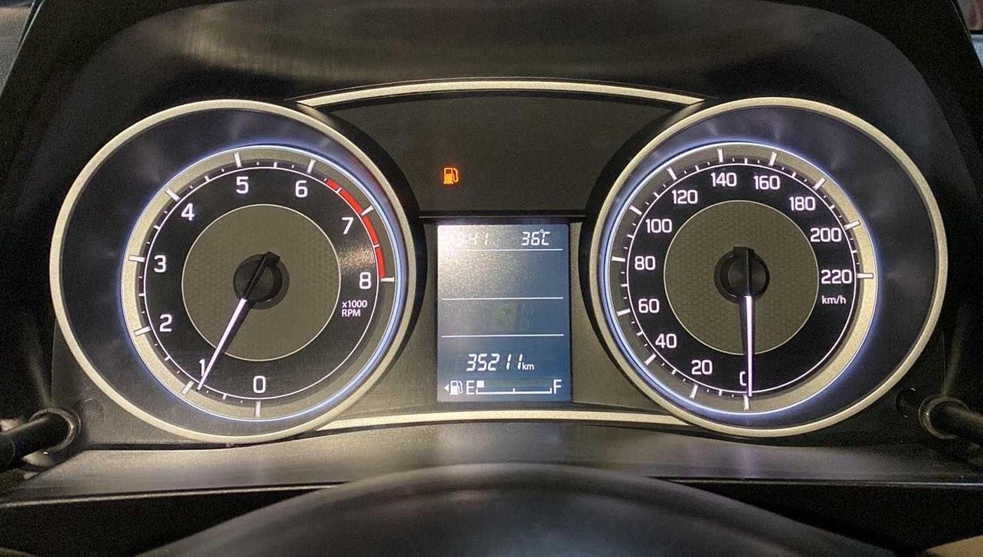 2022 Maruti Dzire ZXI, Petrol, Manual, 35,258 km, Odometer Image
