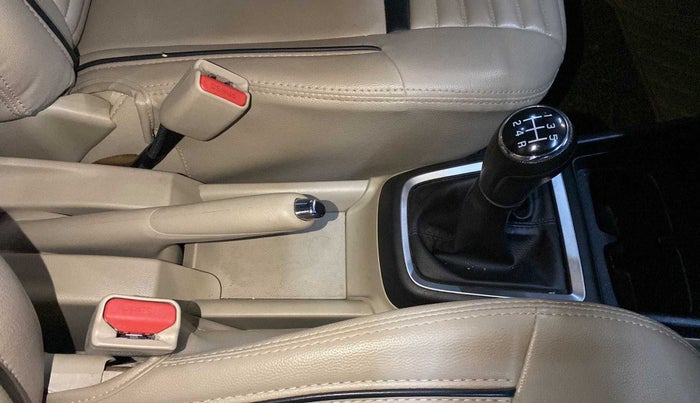 2022 Maruti Dzire ZXI, Petrol, Manual, 35,258 km, Gear Lever