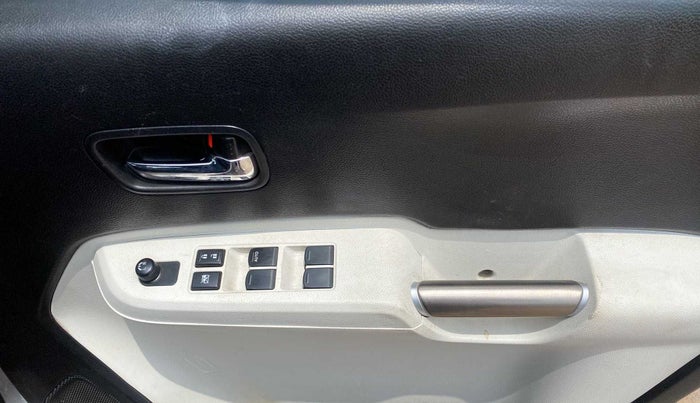 2018 Maruti IGNIS DELTA 1.2, Petrol, Manual, 34,045 km, Driver Side Door Panels Control