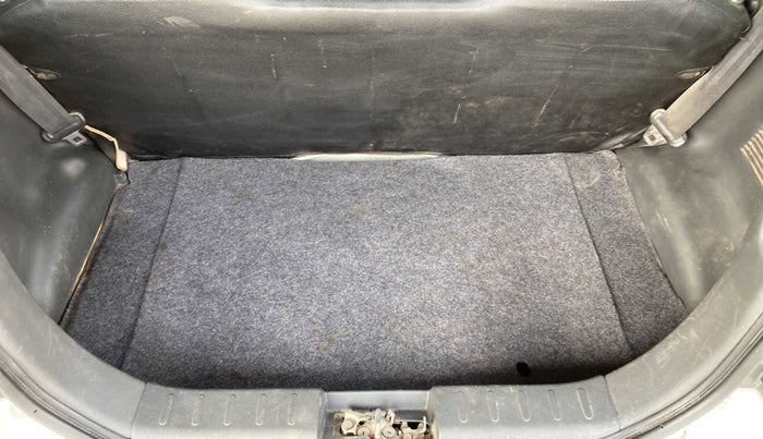 2017 Maruti Alto 800 LXI, Petrol, Manual, 76,676 km, Boot Inside