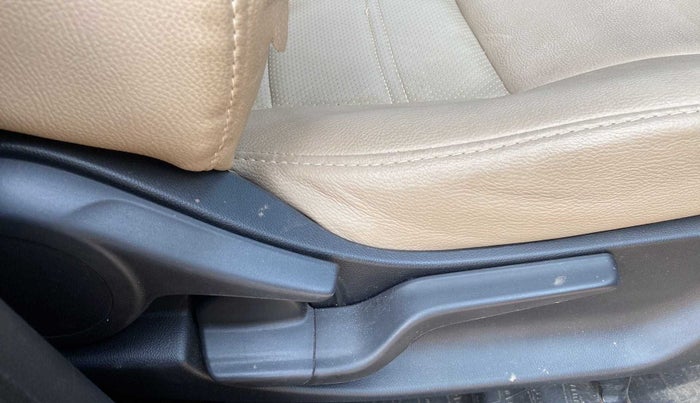 2020 Honda Amaze 1.2L I-VTEC VX, Petrol, Manual, 33,889 km, Driver Side Adjustment Panel