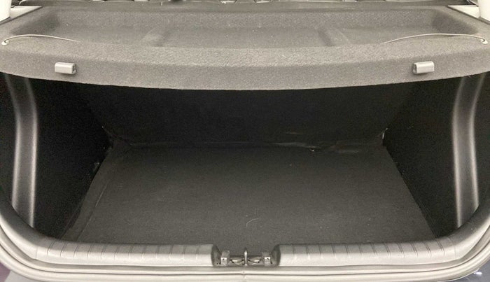 2023 Hyundai NEW I20 SPORTZ 1.2 AT, Petrol, Automatic, 10,510 km, Boot Inside