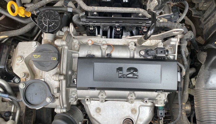 2017 Volkswagen Ameo COMFORTLINE PLUS 1.2L, Petrol, Manual, 1,01,328 km, Open Bonet