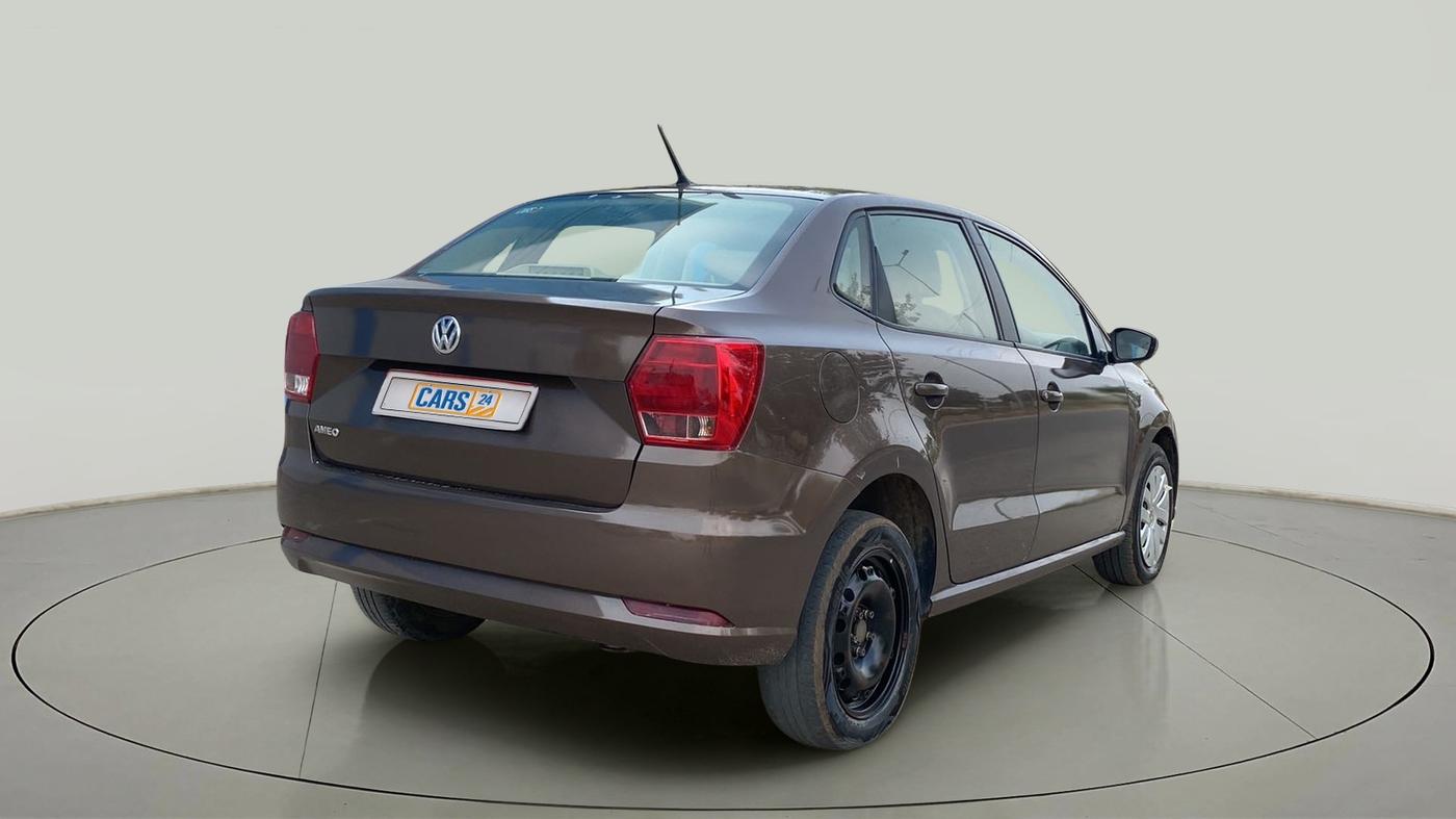 2017 Volkswagen Ameo COMFORTLINE PLUS 1.2L, Petrol, Manual, 1,01,328 km, Right Back Diagonal