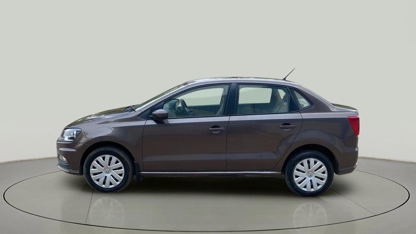 2017 Volkswagen Ameo COMFORTLINE PLUS 1.2L, Petrol, Manual, 1,01,328 km, Left Side