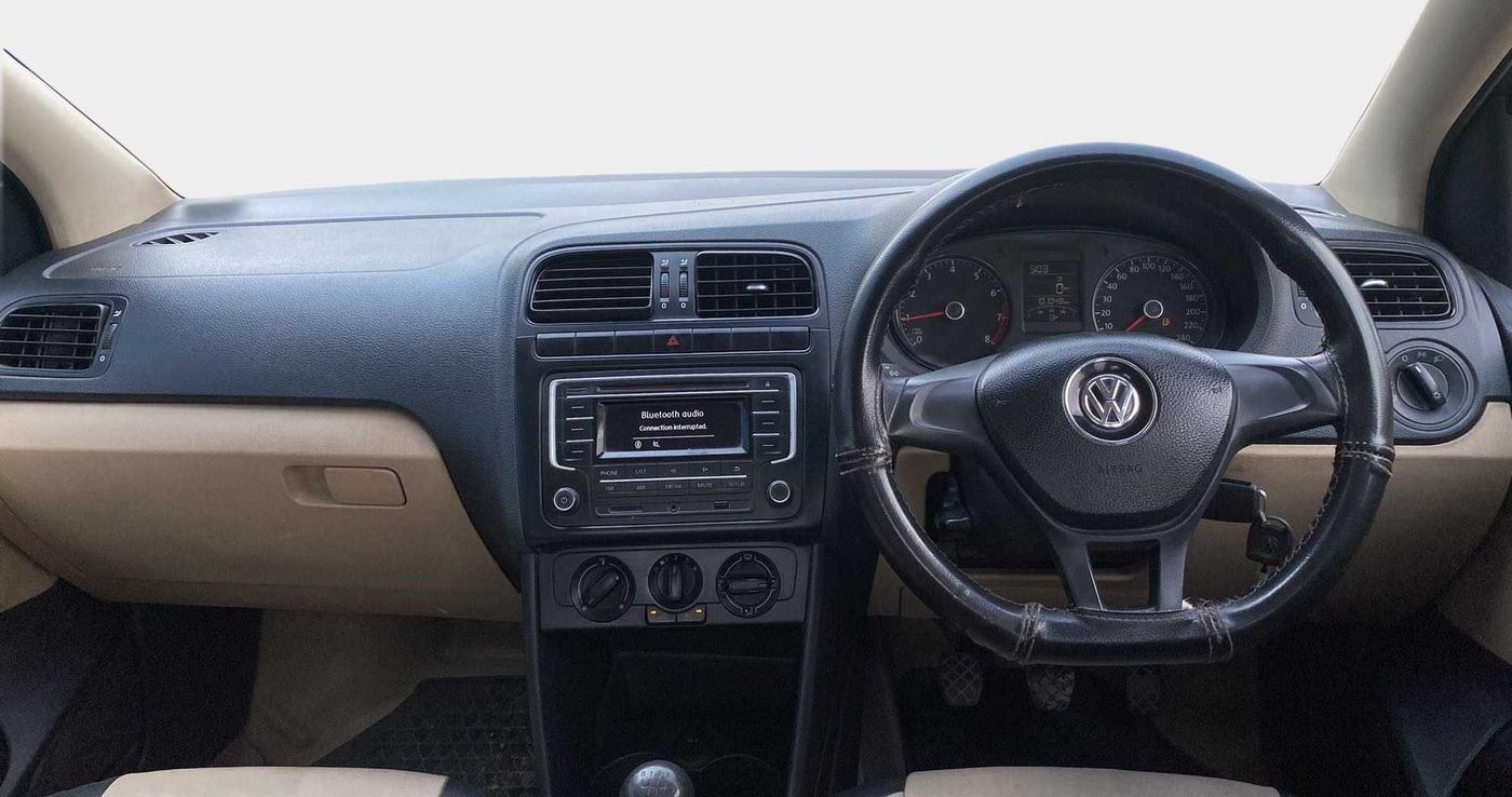 2017 Volkswagen Ameo COMFORTLINE PLUS 1.2L, Petrol, Manual, 1,01,328 km, Dashboard
