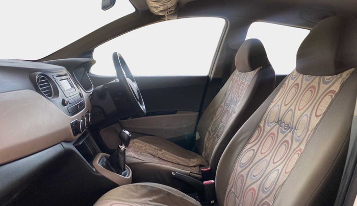 2015 Hyundai Xcent S 1.2, Petrol, Manual, 49,690 km, Right Side Front Door Cabin