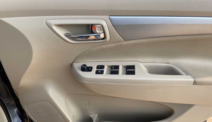 2017 Maruti Ertiga VXI AT, Petrol, Automatic, 88,211 km, Driver Side Door Panels Control