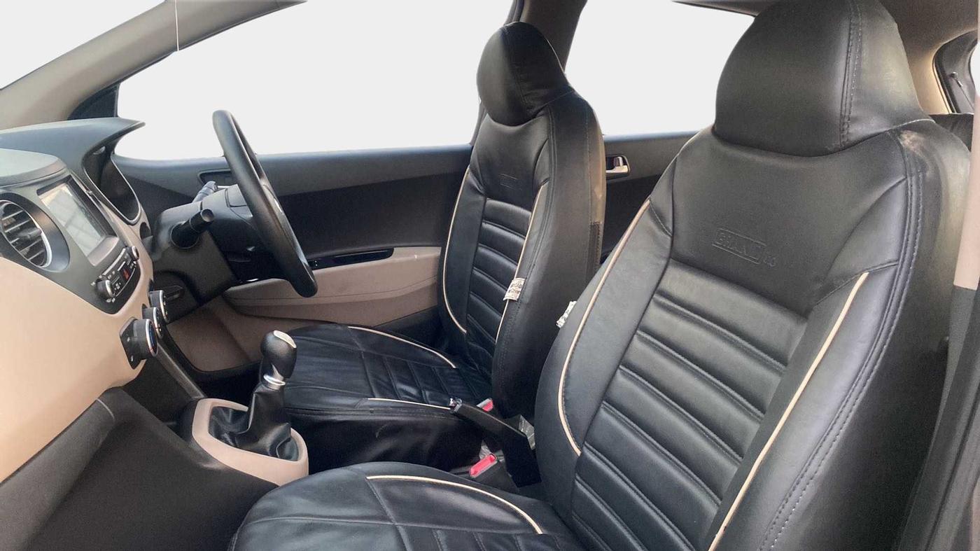 2019 Hyundai Grand i10 SPORTZ 1.2 KAPPA VTVT, Petrol, Manual, 23,901 km, Right Side Front Door Cabin