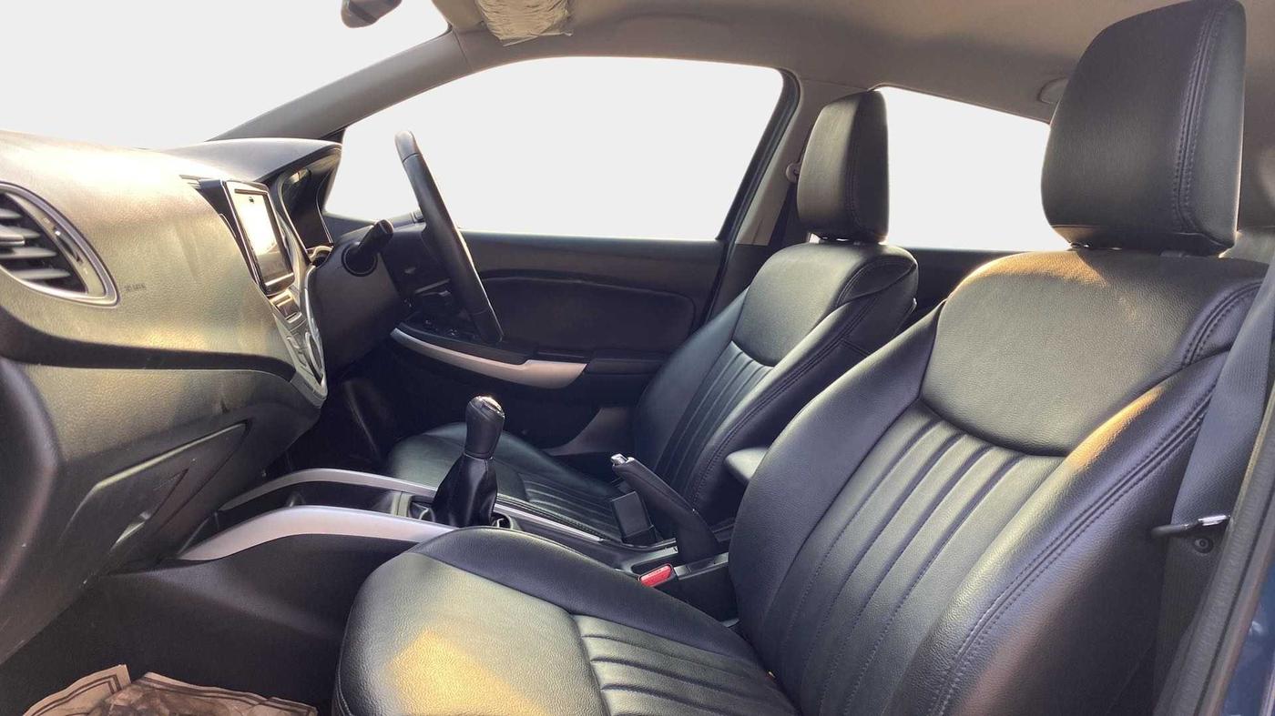 2016 Maruti Baleno ALPHA PETROL 1.2, Petrol, Manual, 27,306 km, Right Side Front Door Cabin