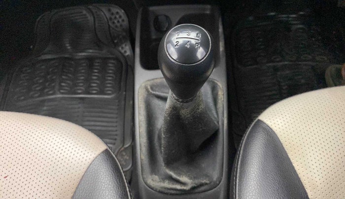 2016 Hyundai Eon ERA +, Petrol, Manual, 50,898 km, Gear Lever
