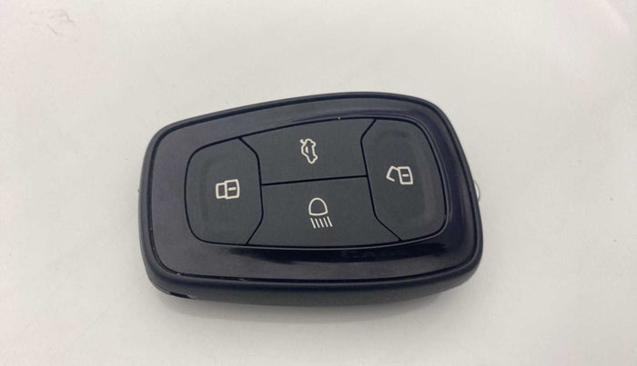 2022 Tata ALTROZ XT PETROL, Petrol, Manual, 14,387 km, Key Close Up