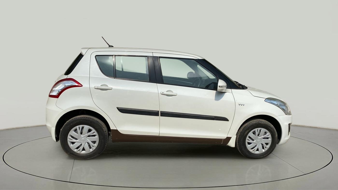 2015 Maruti Swift VXI, Petrol, Manual, 24,474 km, Right Side View