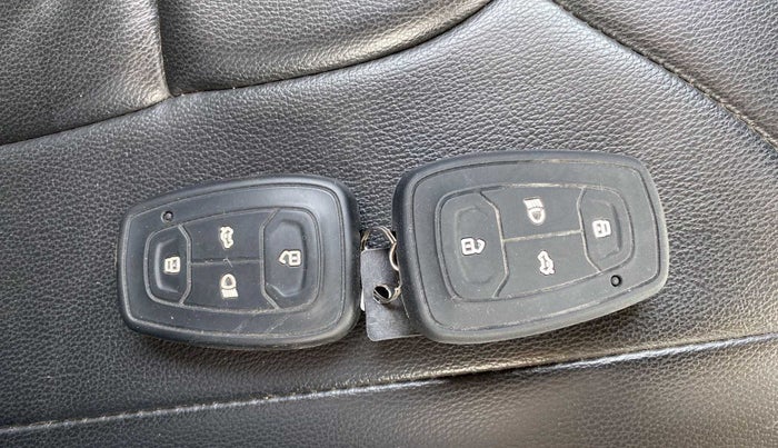 2020 Tata NEXON XZ PLUS (O) PETROL, Petrol, Manual, 46,499 km, Key Close Up