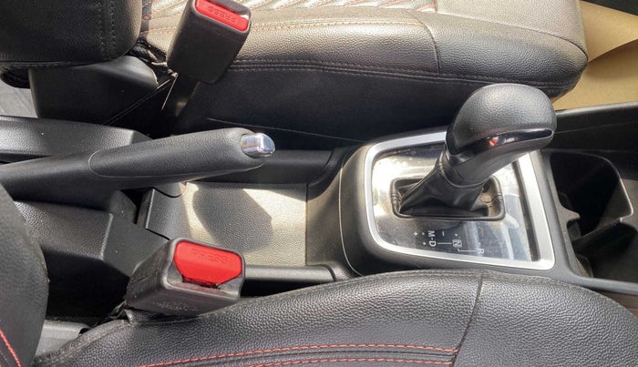 2018 Maruti Swift VXI AMT, Petrol, Automatic, 42,854 km, Gear Lever