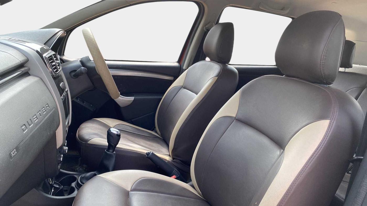 2019 Renault Duster RXS 1.5 PETROL MT, Petrol, Manual, 40,229 km, Right Side Front Door Cabin