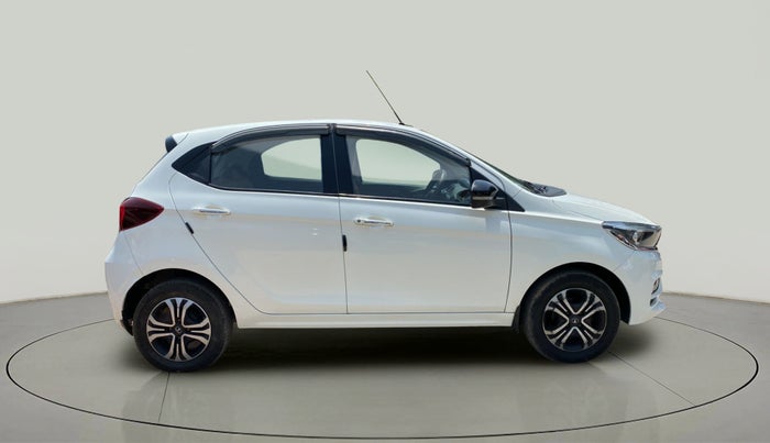 2022 Tata Tiago XZ PLUS CNG, CNG, Manual, 43,059 km, Right Side View