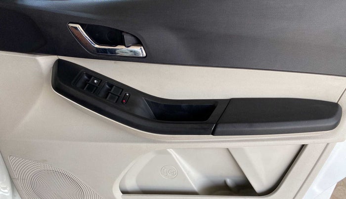 2022 Tata Tiago XZ PLUS CNG, CNG, Manual, 43,059 km, Driver Side Door Panels Control