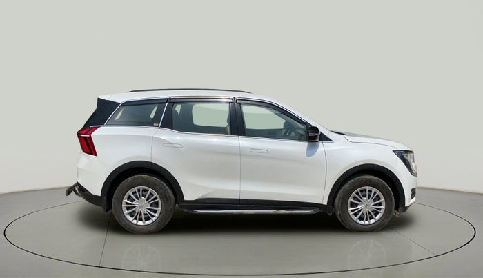 2022 Mahindra XUV700 AX3 D MT 5 STR, Diesel, Manual, 28,671 km, Right Side View