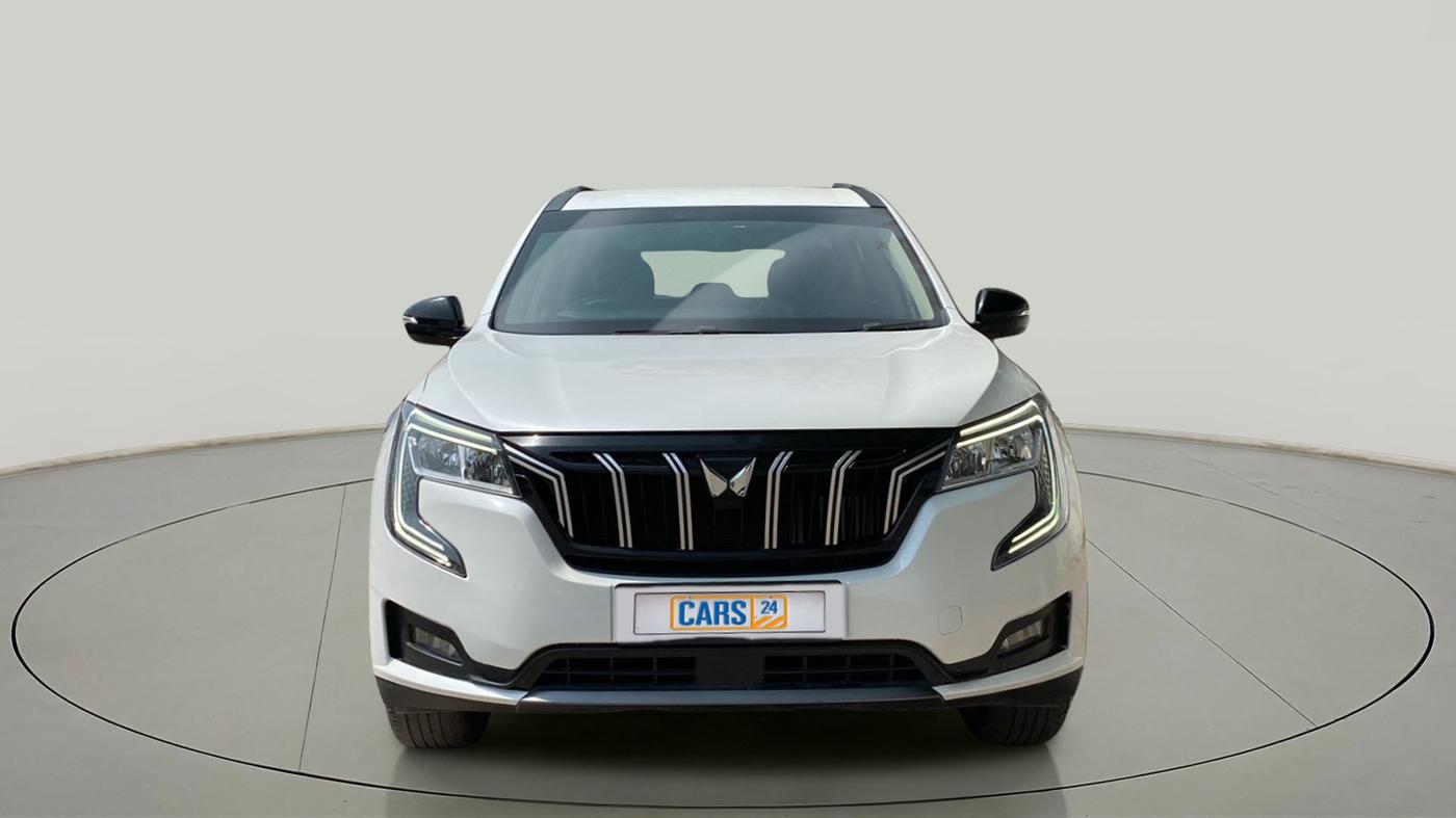 2022 Mahindra XUV700 AX3 D MT 5 STR, Diesel, Manual, 28,671 km, Front