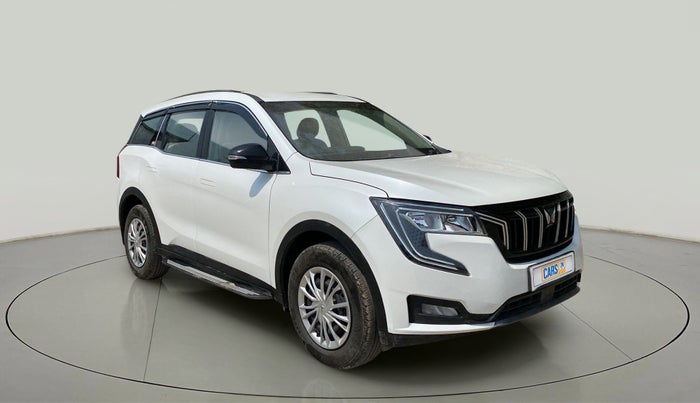 2022 Mahindra XUV700 AX3 D MT 5 STR, Diesel, Manual, 28,671 km, Right Front Diagonal