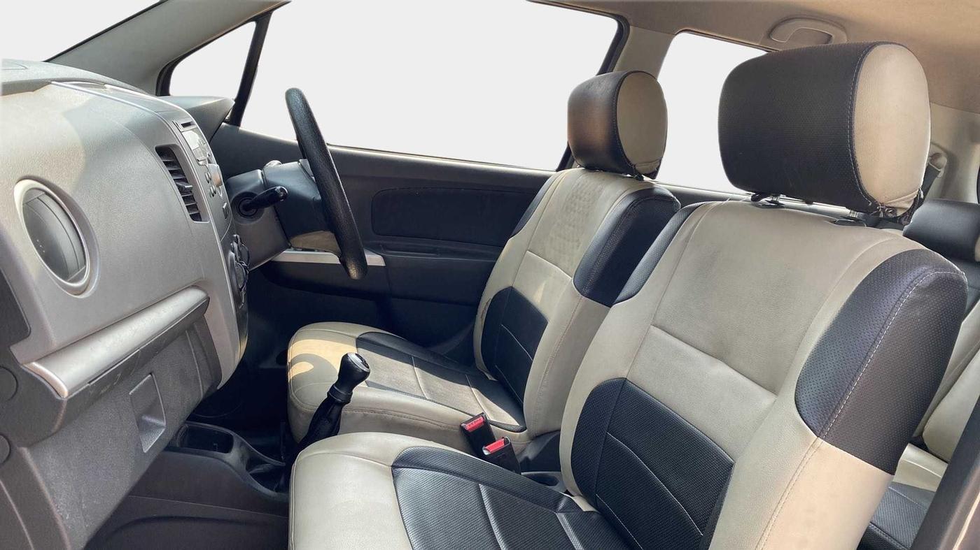 2011 Maruti Wagon R 1.0 VXI, Petrol, Manual, 45,778 km, Right Side Front Door Cabin