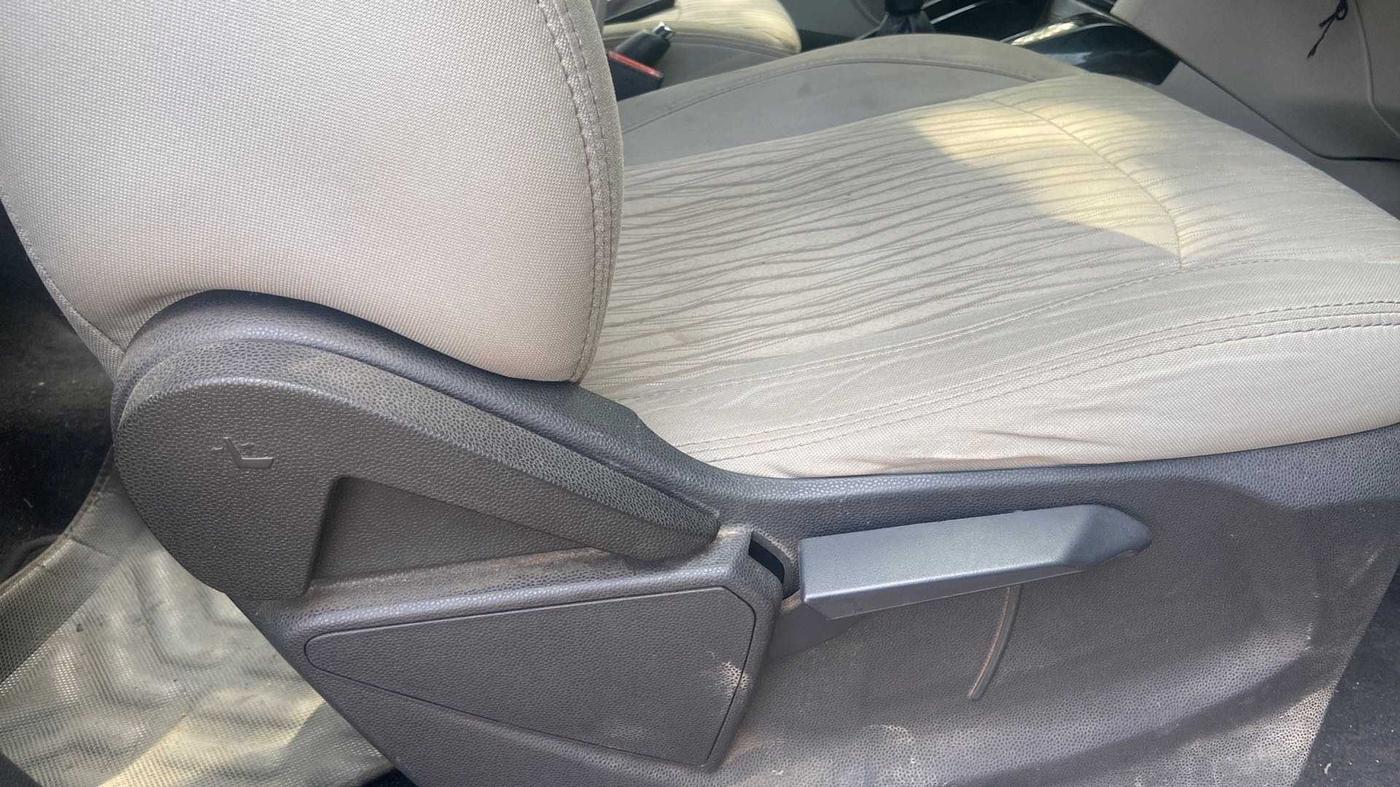 2015 Ford Ecosport TITANIUM 1.5L DIESEL, Diesel, Manual, 73,386 km, Driver Side Adjustment Panel