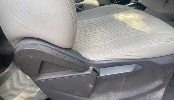 2015 Ford Ecosport TITANIUM 1.5L DIESEL, Diesel, Manual, 73,386 km, Driver Side Adjustment Panel