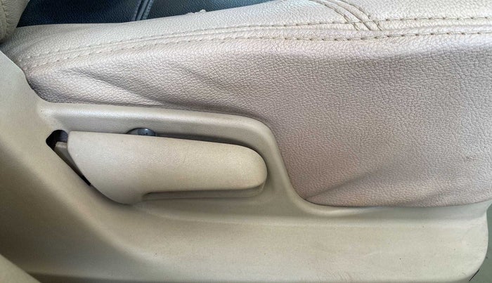 2014 Maruti Swift Dzire VDI, Diesel, Manual, 44,728 km, Driver Side Adjustment Panel