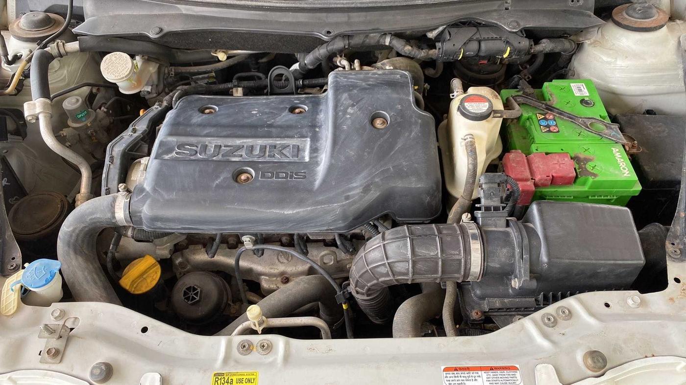 2014 Maruti Swift Dzire VDI, Diesel, Manual, 44,728 km, Open Bonet