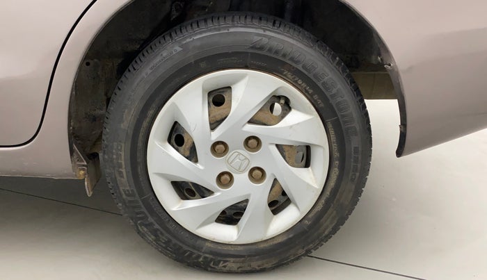 2013 Honda Amaze 1.5L I-DTEC S, Diesel, Manual, 1,06,554 km, Left Rear Wheel