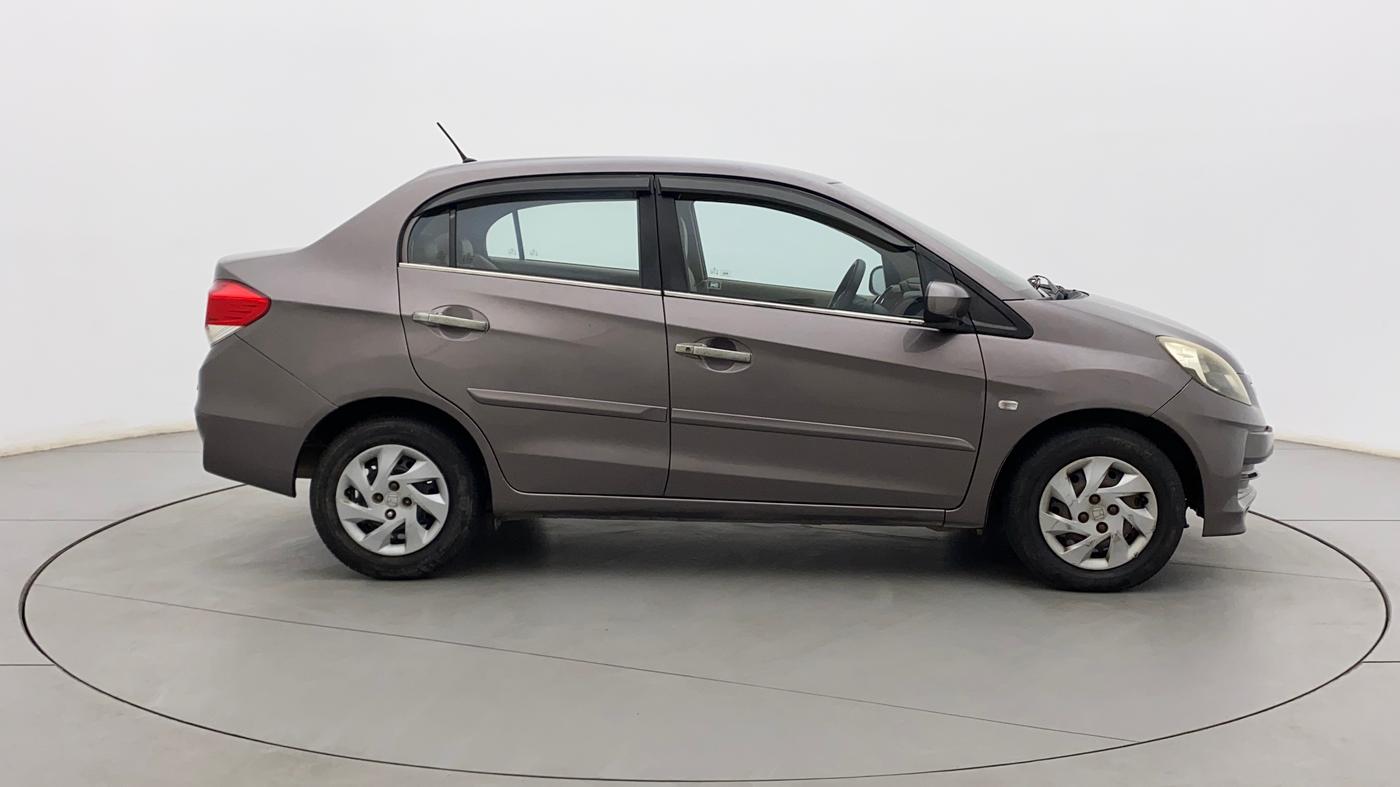 2013 Honda Amaze 1.5L I-DTEC S, Diesel, Manual, 1,06,554 km, Right Side View