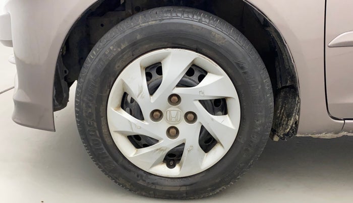 2013 Honda Amaze 1.5L I-DTEC S, Diesel, Manual, 1,06,554 km, Left Front Wheel