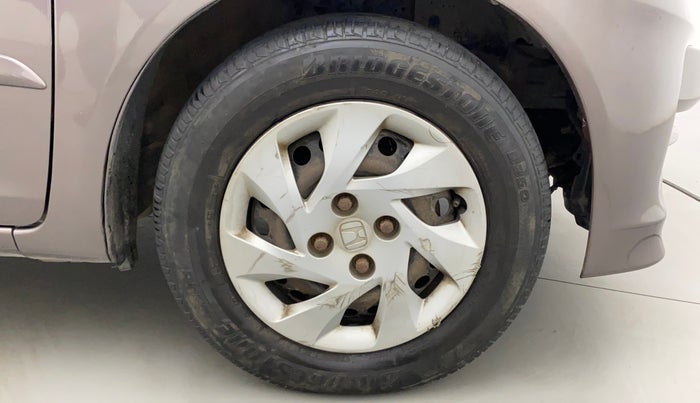 2013 Honda Amaze 1.5L I-DTEC S, Diesel, Manual, 1,06,554 km, Right Front Wheel