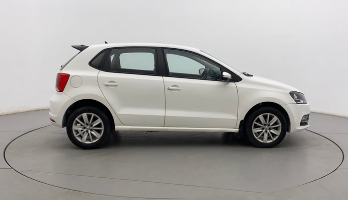 2016 Volkswagen Polo HIGHLINE1.5L, Diesel, Manual, 93,613 km, Right Side View