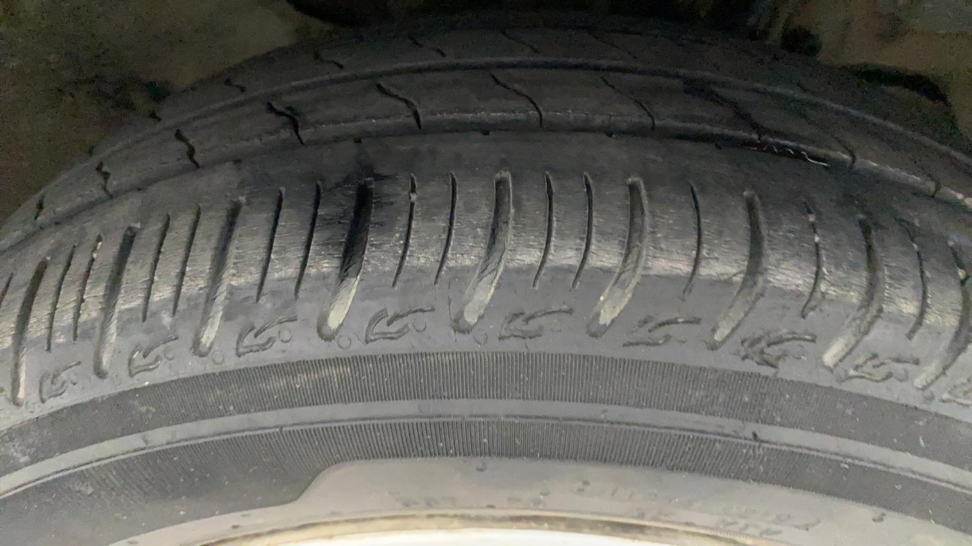 2019 Tata Tiago XZ PETROL, Petrol, Manual, 51,269 km, Right Front Tyre Tread