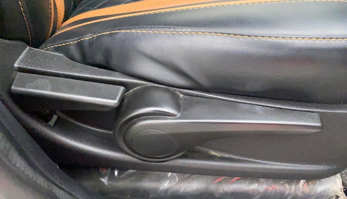 2019 Tata Tiago XZ PETROL, Petrol, Manual, 51,269 km, Driver Side Adjustment Panel