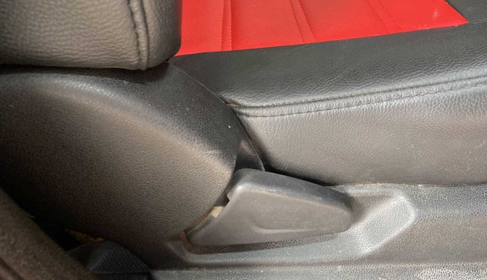 2018 Renault Kwid RXL, Petrol, Manual, 40,522 km, Driver Side Adjustment Panel