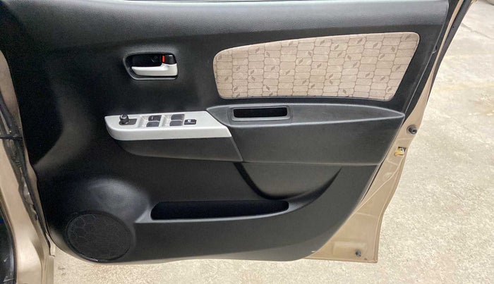 2013 Maruti Wagon R 1.0 VXI, Petrol, Manual, 10,786 km, Driver Side Door Panels Control