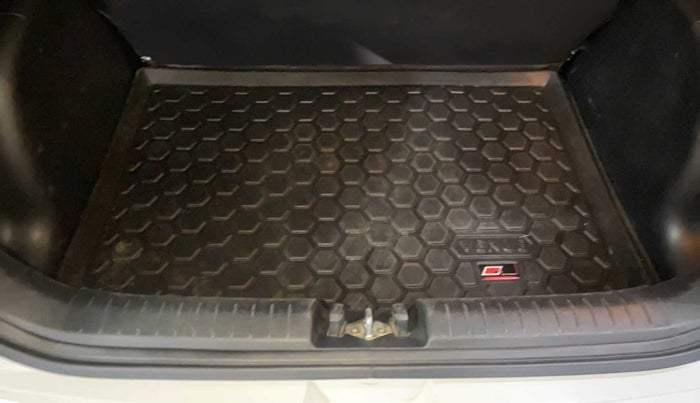 2021 Hyundai VENUE SX 1.0 TURBO IMT, Petrol, Manual, 34,245 km, Boot Inside