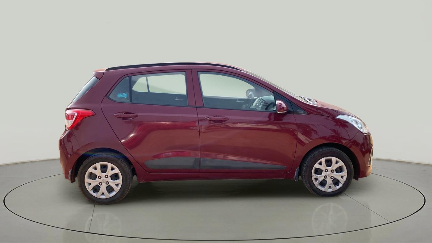 2015 Hyundai Grand i10 SPORTZ 1.2 KAPPA VTVT, Petrol, Manual, 81,093 km, Right Side View