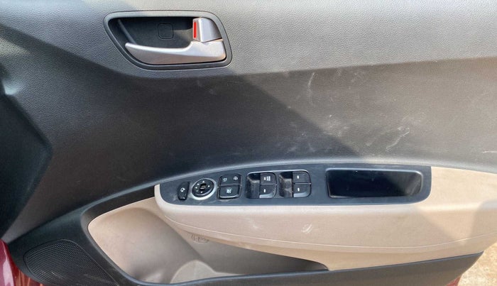 2015 Hyundai Grand i10 SPORTZ 1.2 KAPPA VTVT, Petrol, Manual, 81,093 km, Driver Side Door Panels Control