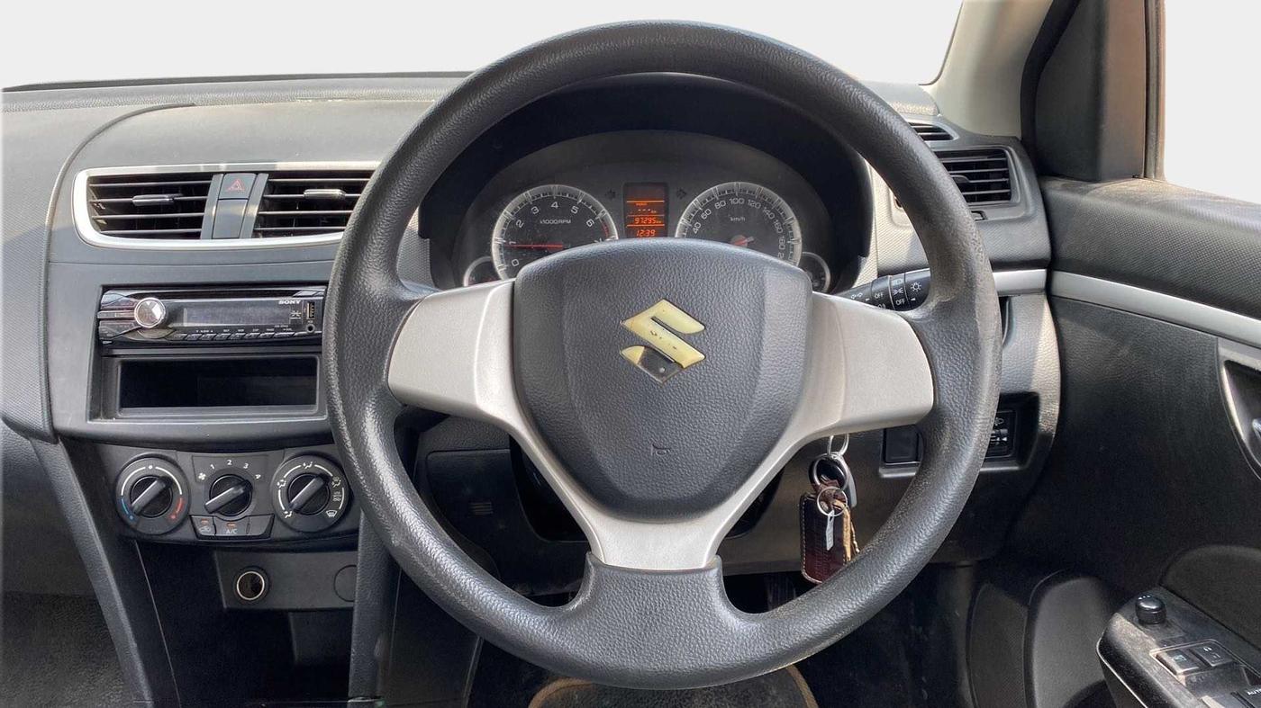 2012 Maruti Swift VXI, Petrol, Manual, 97,265 km, Steering Wheel Close Up