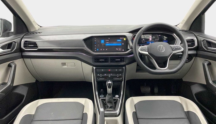 2023 Volkswagen TAIGUN TOPLINE 1.0 TSI AT, Petrol, Automatic, 1,607 km, Dashboard