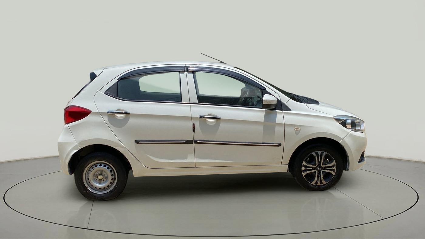2019 Tata Tiago XZ PETROL, Petrol, Manual, 50,148 km, Right Side View