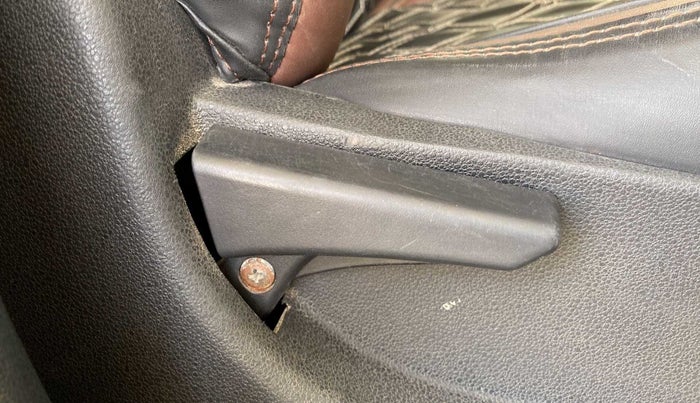 2019 Tata Tiago XZ PETROL, Petrol, Manual, 50,148 km, Driver Side Adjustment Panel