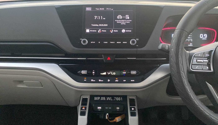 2022 KIA CARENS PRESTIGE PLUS 1.4 PETROL 7 STR, Petrol, Manual, 13,392 km, Air Conditioner