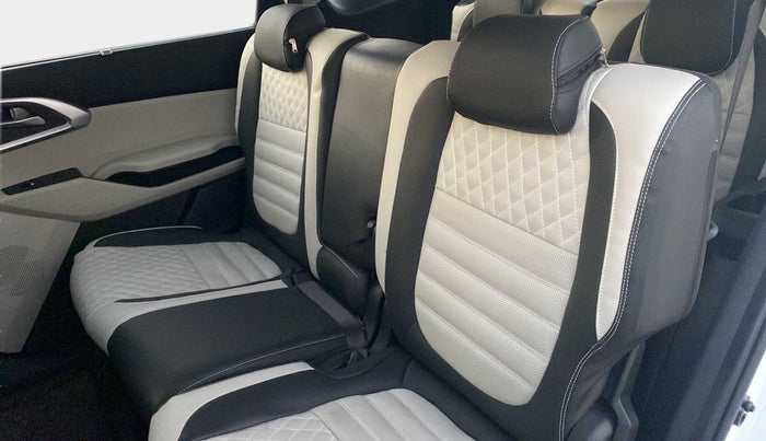 2022 KIA CARENS PRESTIGE PLUS 1.4 PETROL 7 STR, Petrol, Manual, 13,392 km, Right Side Rear Door Cabin
